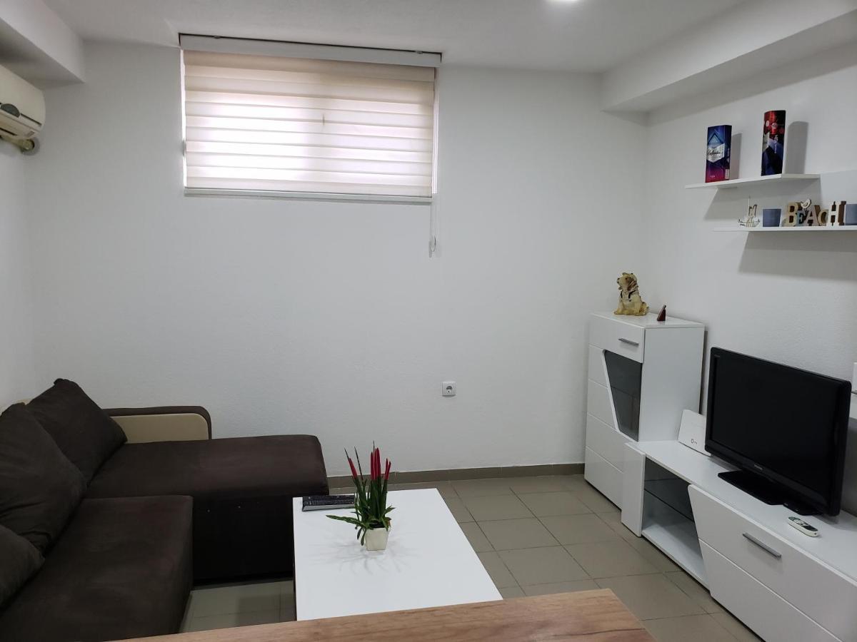 Apartmani Pajic 雅戈丁那 外观 照片
