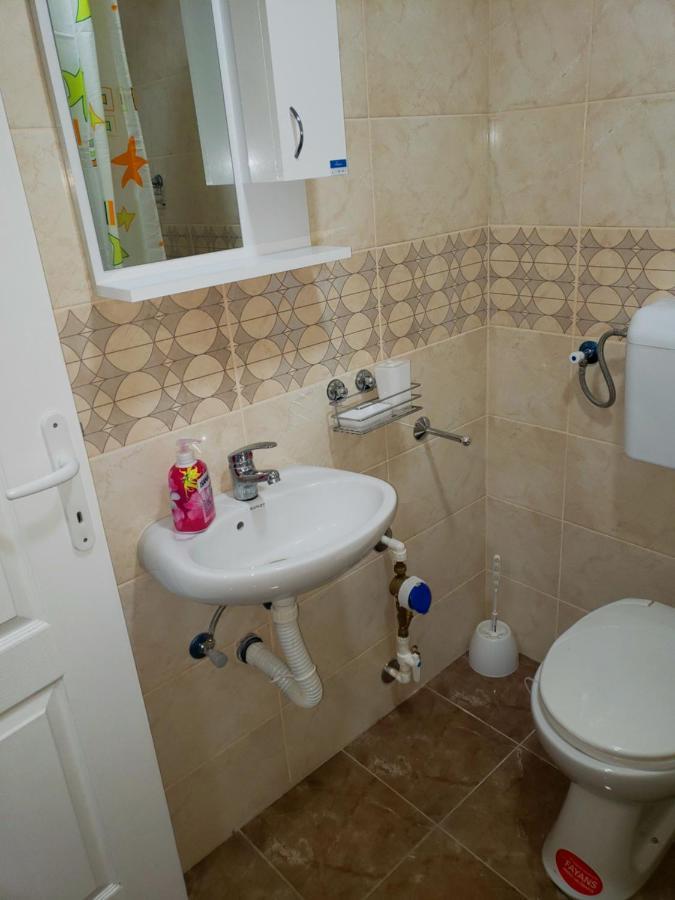 Apartmani Pajic 雅戈丁那 外观 照片